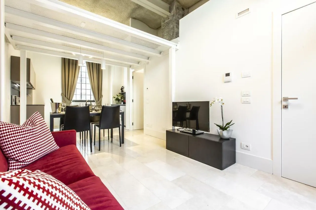 Apartmán Elegant Fornasa Vecia, Canal View With A Beautiful Garden R&R Benátky